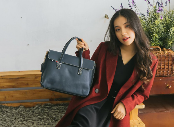 4 mẫu túi công sở đựng vừa giấy A4 khiến chị em không thể chối từ!