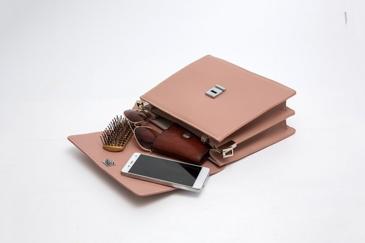 Ảnh Túi Cross body quai to bản
